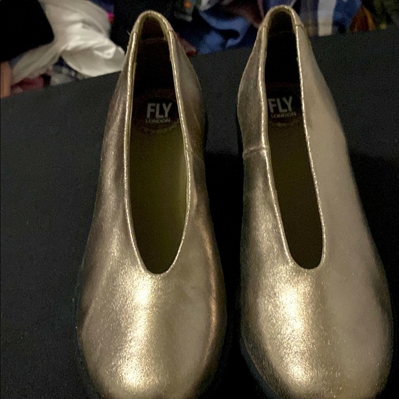FLY LONDON BESO WEDGE SLIP ON SHOES WO SIZE 11 (42) METALLIC GOLD APPROX 3” HEEL - Picture 1 of 14